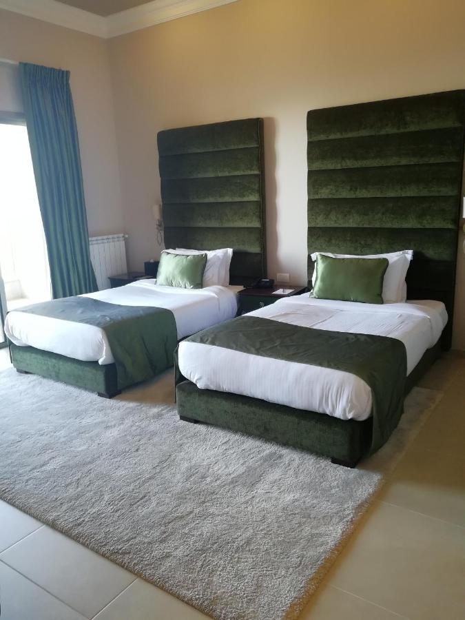 Cherry Blossom Boutique Hotel Bḩamdūn Exteriér fotografie