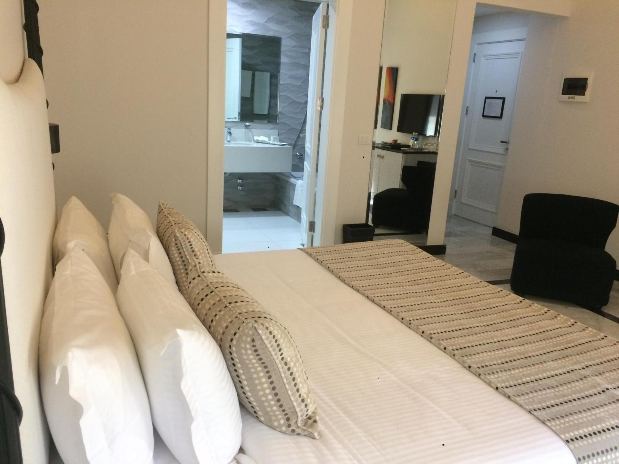 Cherry Blossom Boutique Hotel Bḩamdūn Exteriér fotografie