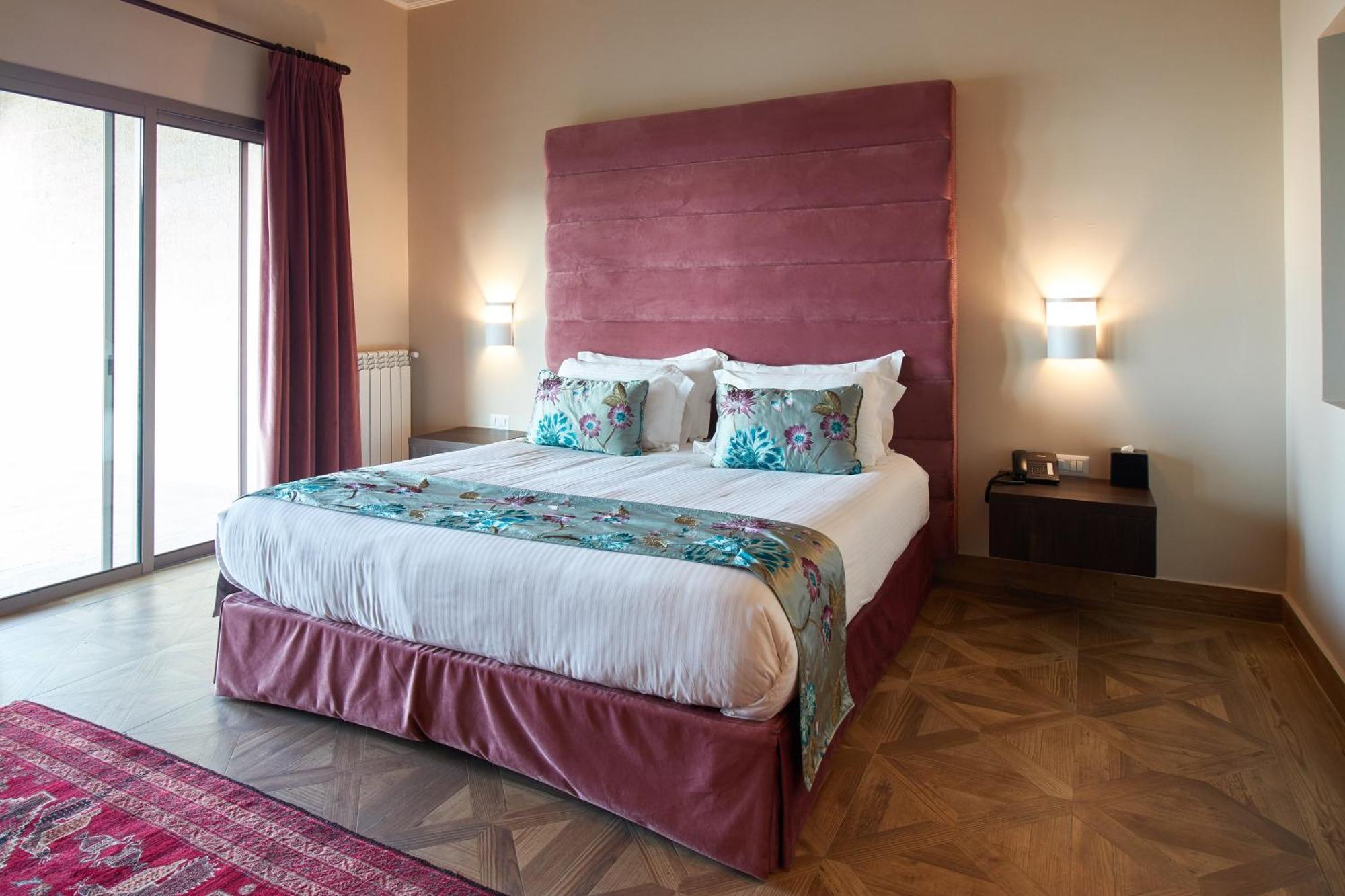 Cherry Blossom Boutique Hotel Bḩamdūn Exteriér fotografie