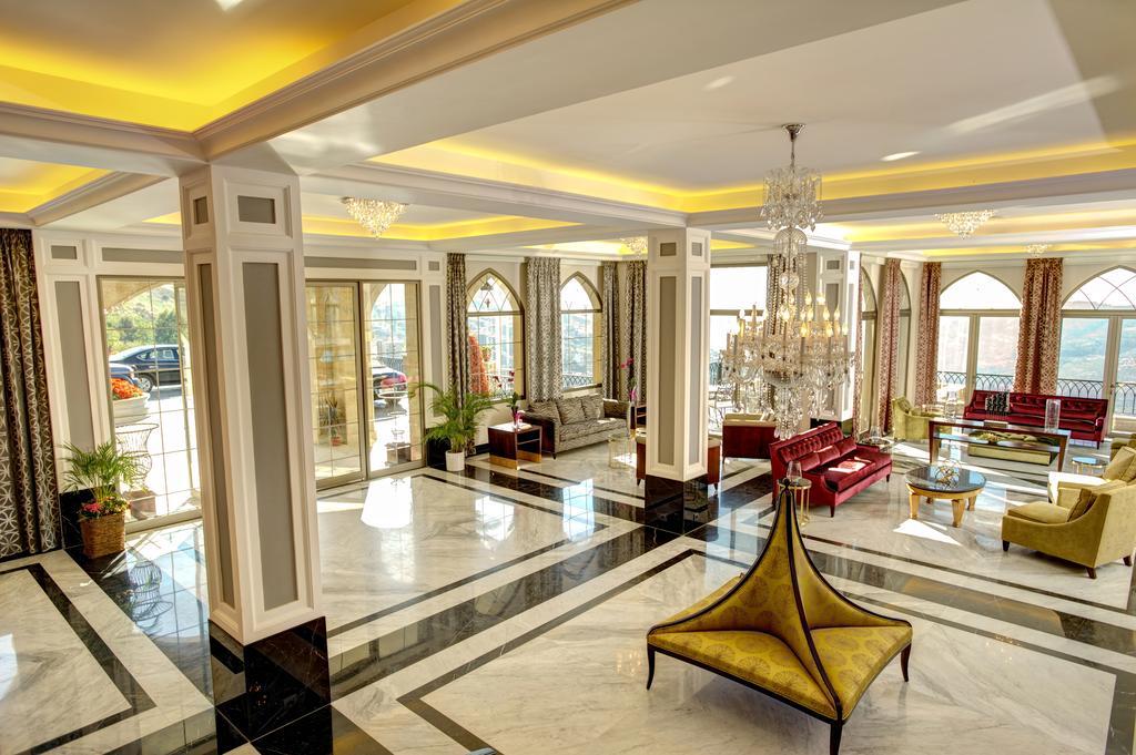 Cherry Blossom Boutique Hotel Bḩamdūn Exteriér fotografie