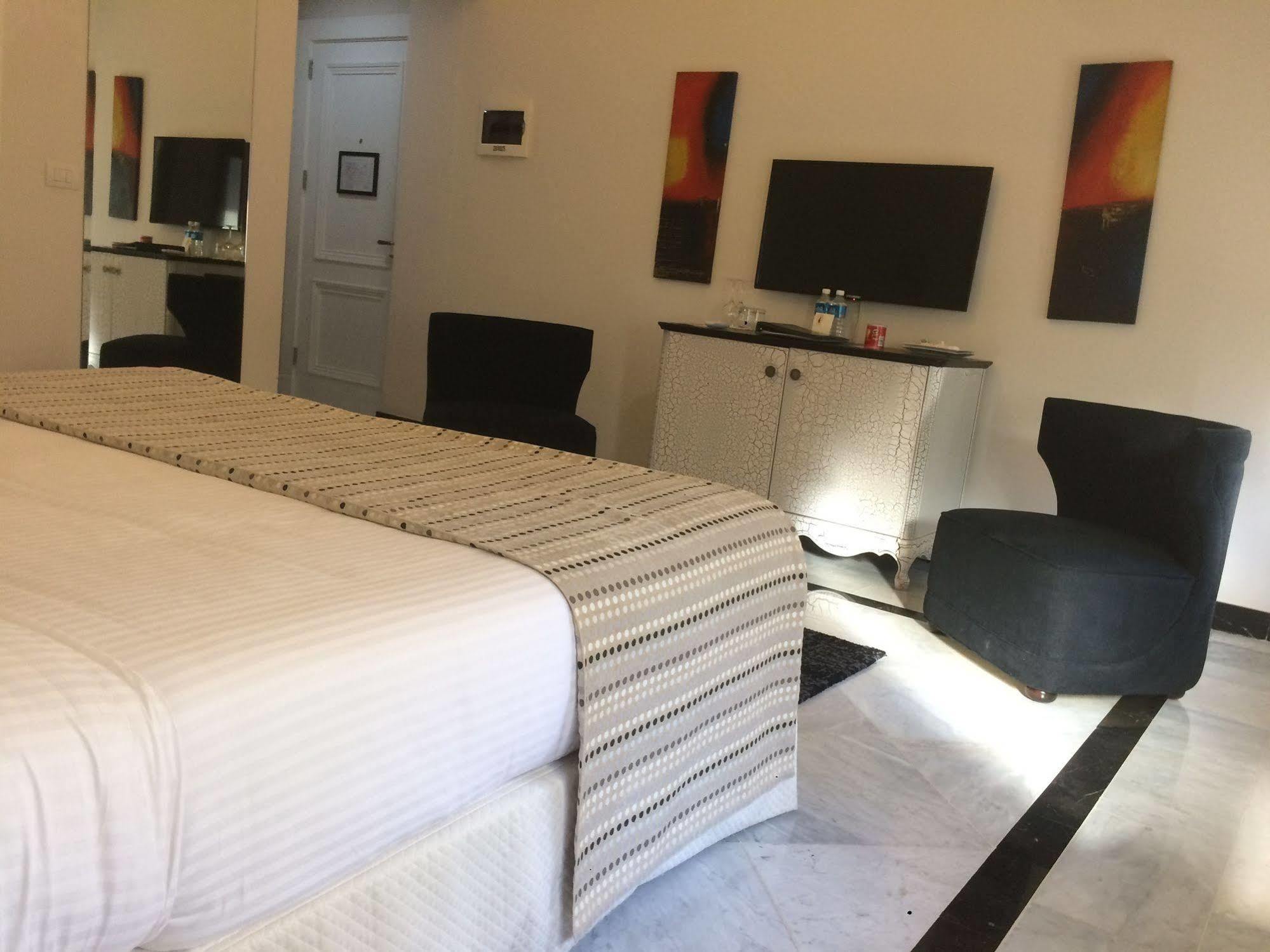 Cherry Blossom Boutique Hotel Bḩamdūn Exteriér fotografie